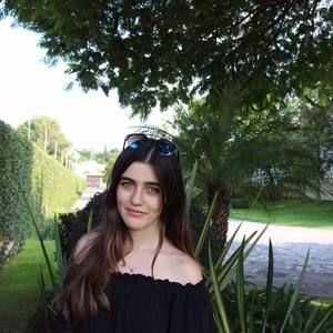 Meet your Posher, Tess